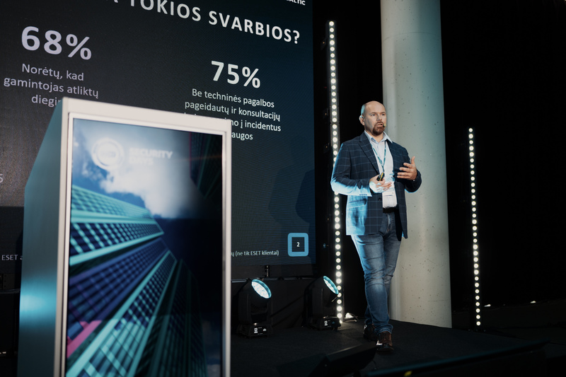 Kaip saugiai dalintis bendromis paskyromis?